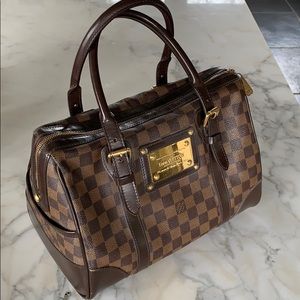 Louis Vuitton neogreenwich top handle bag